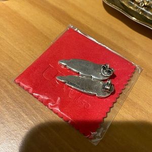 UNO de 50 silver earrings NWOT